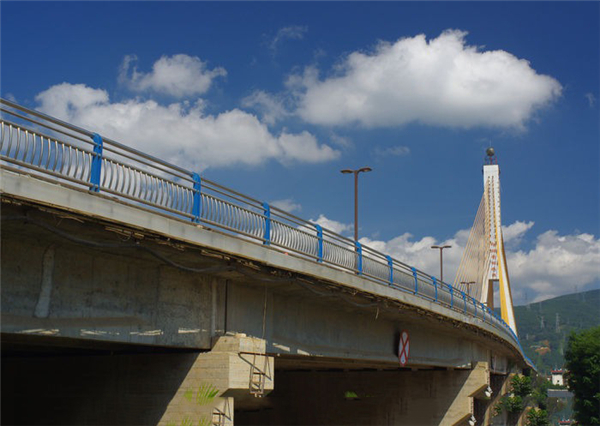 黔南304不锈钢桥梁护栏：安全、耐用与美观的完美结合